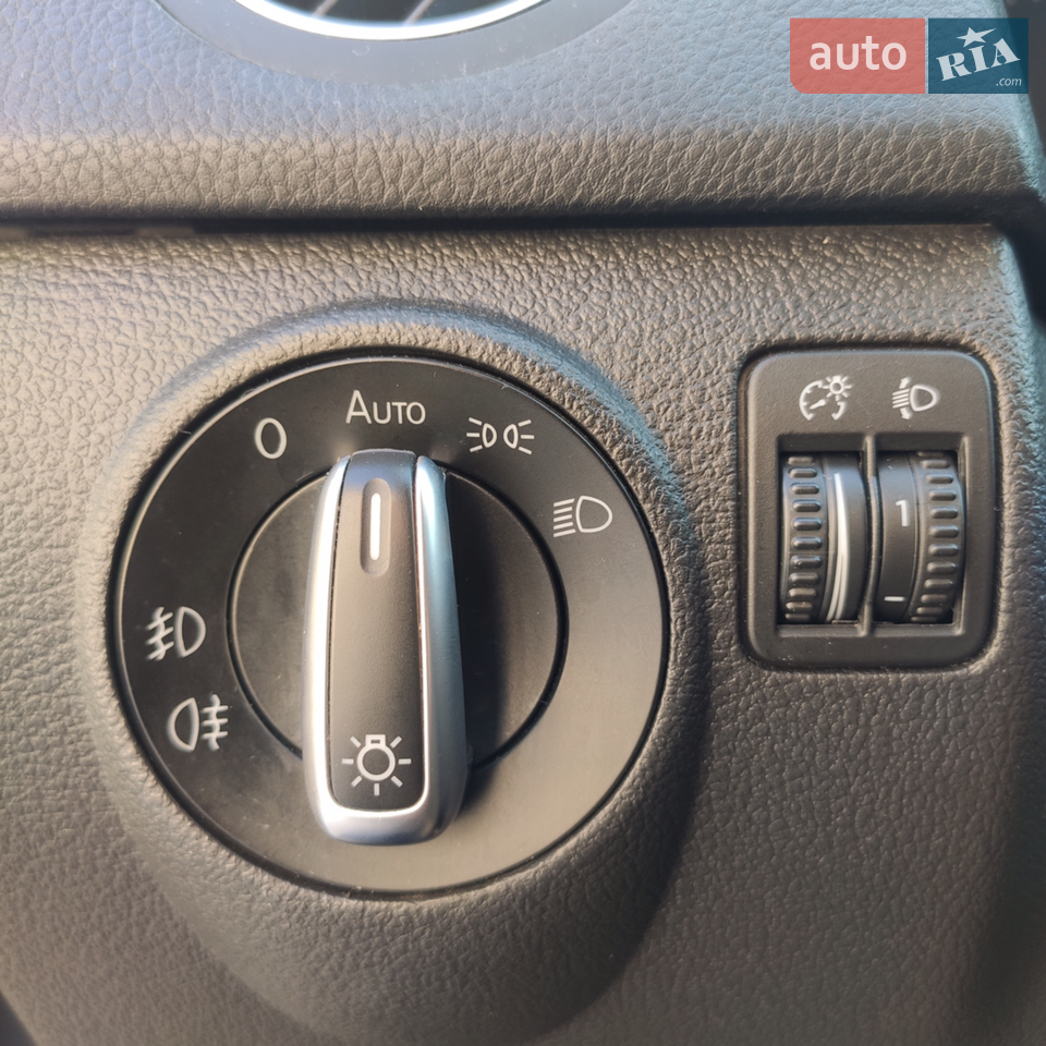 2011 Volkswagen Golf Plus - мініатюра 26