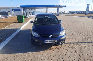 Хетчбек Volkswagen Golf Plus 2005 в Сарнах