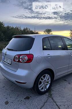 Хэтчбек Volkswagen Golf Plus 2009 в Ровно