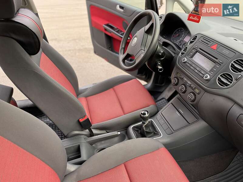 Хэтчбек Volkswagen Golf Plus 2005 в Сумах