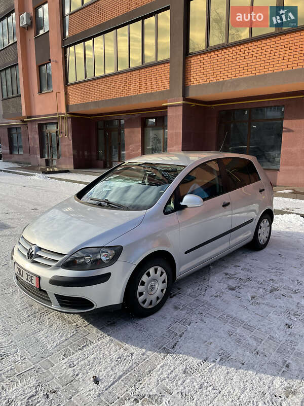 Хетчбек Volkswagen Golf Plus 2005 в Славуті фото 2 Хетчбек Volkswagen Golf Plus 2005 в Славуті