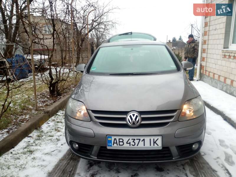 Хетчбек Volkswagen Golf Plus 2006 в Тростянці
