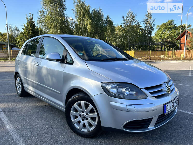 Хэтчбек Volkswagen Golf Plus 2006 в 