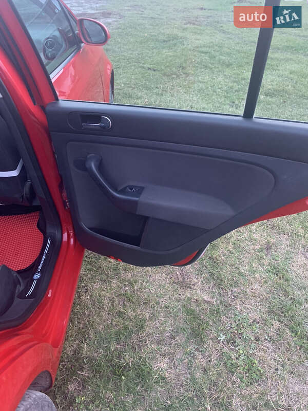 Хетчбек Volkswagen Golf Plus 2005 в Дунаївцях