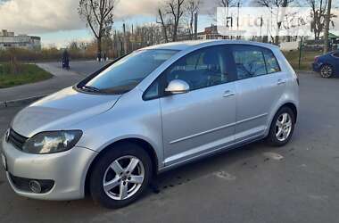 Хэтчбек Volkswagen Golf Plus 2012 в 