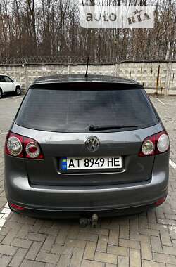 Хэтчбек Volkswagen Golf Plus 2006 в Киеве