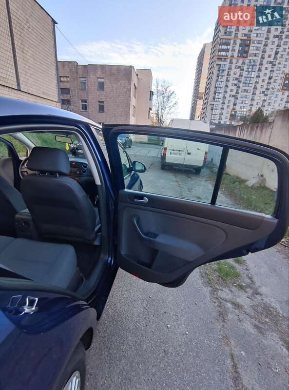 Хетчбек Volkswagen Golf Plus 2005 в Києві