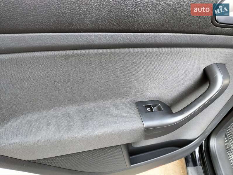 Хэтчбек Volkswagen Golf Plus 2005 в Ровно