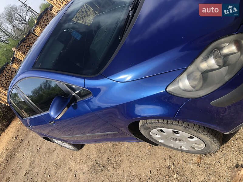 Хетчбек Volkswagen Golf Plus 2005 в Долині