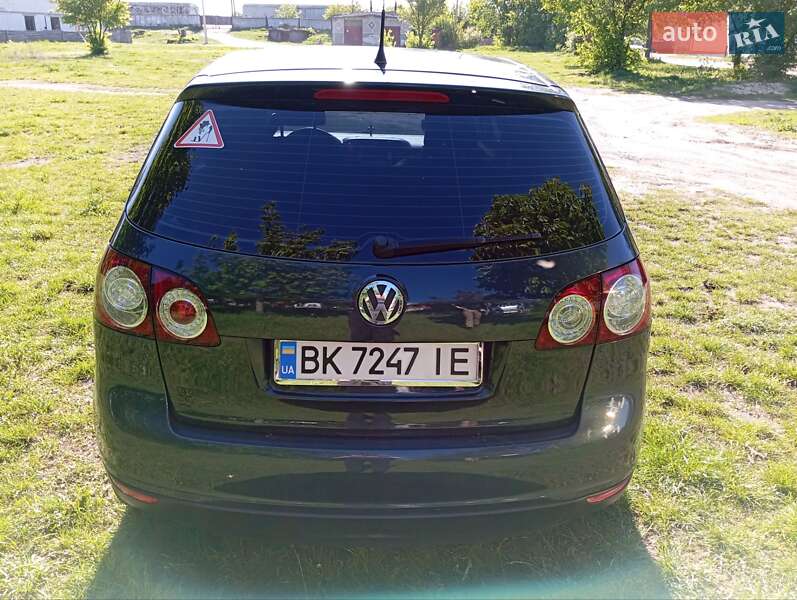 Хетчбек Volkswagen Golf Plus 2007 в Сарнах