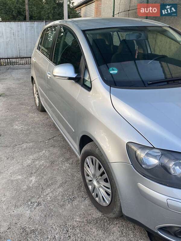 Хетчбек Volkswagen Golf Plus 2006 в Первомайську