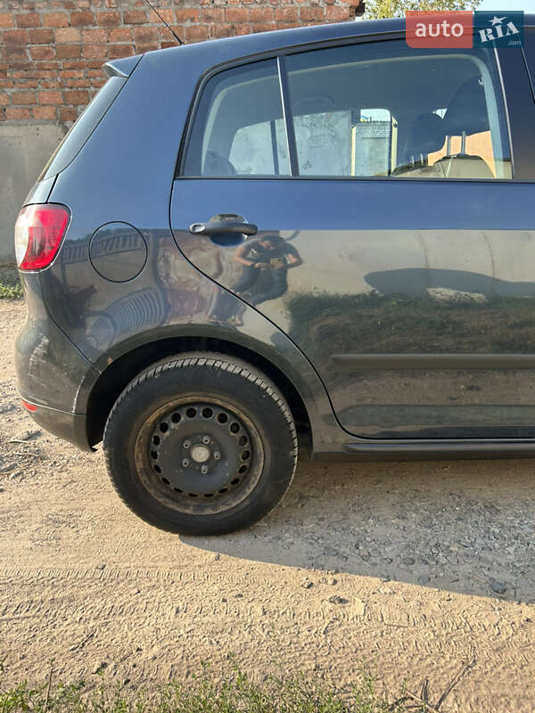 Хетчбек Volkswagen Golf Plus 2008 в Броварах фото 29 Хетчбек Volkswagen Golf Plus 2008 в Броварах