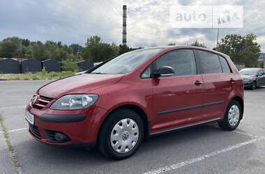 Хэтчбек Volkswagen Golf Plus 2009 в Киеве