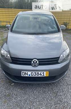 Хэтчбек Volkswagen Golf Plus 2011 в Староконстантинове