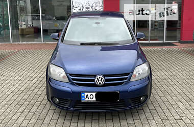 Хэтчбек Volkswagen Golf Plus 2005 в Хусте