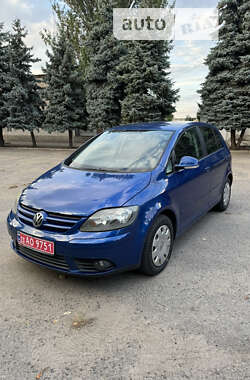 Хэтчбек Volkswagen Golf Plus 2005 в Вознесенске