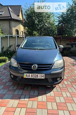 Хэтчбек Volkswagen Golf Plus 2008 в 