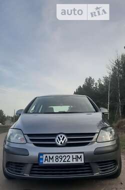 Хетчбек Volkswagen Golf Plus 2005 в Олевську