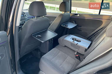 Хэтчбек Volkswagen Golf Plus 2009 в 