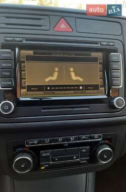 Хетчбек Volkswagen Golf Plus 2011 в  фото 18 Хетчбек Volkswagen Golf Plus 2011 в