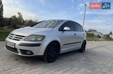 Хетчбек Volkswagen Golf Plus 2005 в Ужгороді