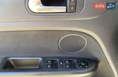 Хэтчбек Volkswagen Golf Plus 2010 в 