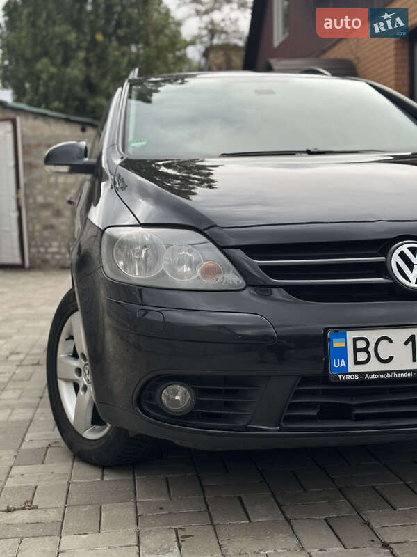 Хетчбек Volkswagen Golf Plus 2007 в Дніпрі