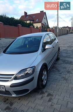 Хетчбек Volkswagen Golf Plus 2005 в Чернівцях