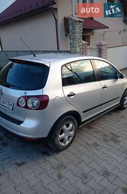 Хетчбек Volkswagen Golf Plus 2005 в Чернівцях