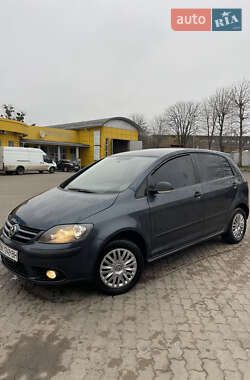 Хэтчбек Volkswagen Golf Plus 2007 в Ровно