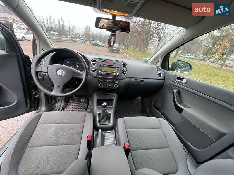 Хетчбек Volkswagen Golf Plus 2005 в Черкасах фото 12 Хетчбек Volkswagen Golf Plus 2005 в Черкасах