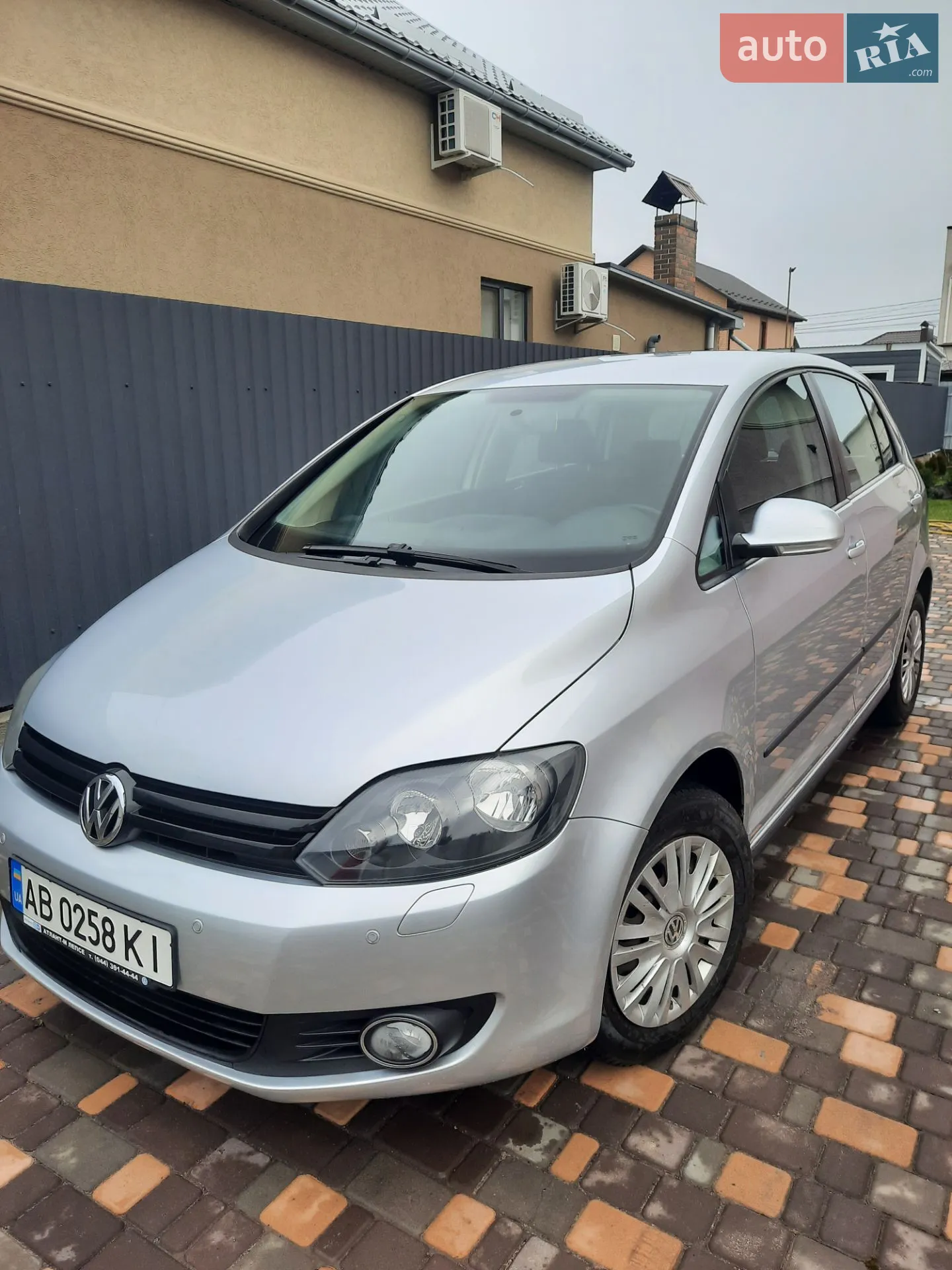 2010 Volkswagen Golf Plus - фото 1