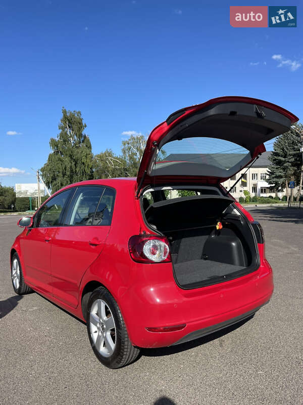 Хэтчбек Volkswagen Golf Plus 2011 в Владимире