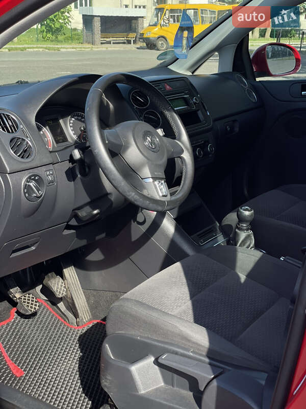 Хэтчбек Volkswagen Golf Plus 2011 в Владимире