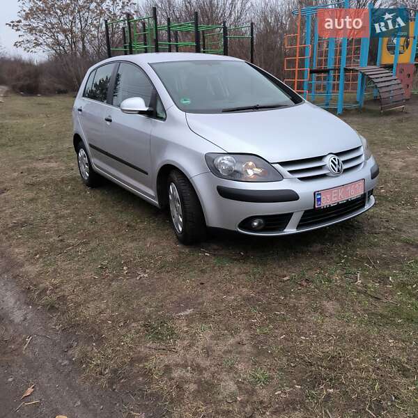 Хетчбек Volkswagen Golf Plus 2005 в Кам'янському