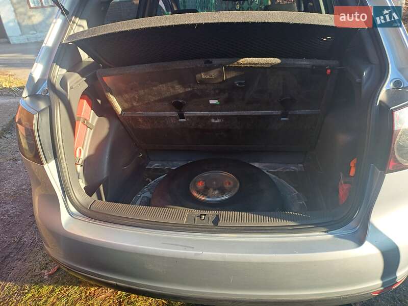 Хетчбек Volkswagen Golf Plus 2005 в Хмельницькому