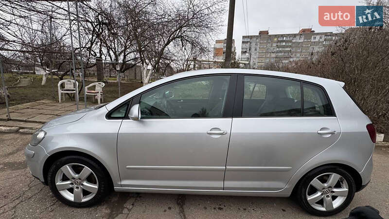 Хэтчбек Volkswagen Golf Plus 2006 в Киеве