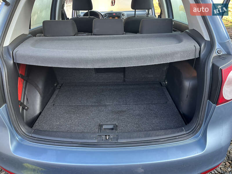 Хэтчбек Volkswagen Golf Plus 2011 в Ивано-Франковске фото 5 Хэтчбек Volkswagen Golf Plus 2011 в Ивано-Франковске