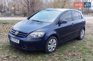 Хетчбек Volkswagen Golf Plus 2005 в Дніпрі