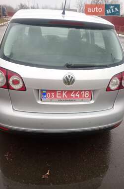 Хэтчбек Volkswagen Golf Plus 2008 в Киеве