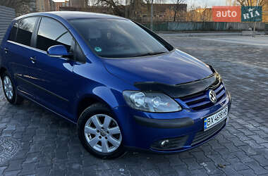 Хэтчбек Volkswagen Golf Plus 2005 в 