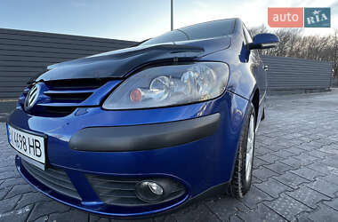Хэтчбек Volkswagen Golf Plus 2005 в 