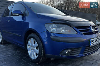 Хэтчбек Volkswagen Golf Plus 2005 в 