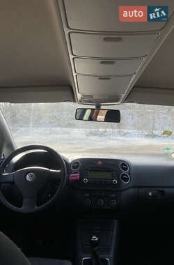 Хетчбек Volkswagen Golf Plus 2005 в 