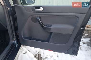 Хетчбек Volkswagen Golf Plus 2005 в 