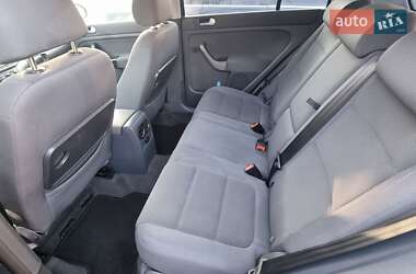 Хетчбек Volkswagen Golf Plus 2005 в 