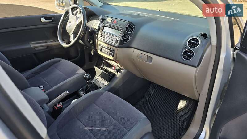 Хетчбек Volkswagen Golf Plus 2010 в Рівному фото 7 Хетчбек Volkswagen Golf Plus 2010 в Рівному