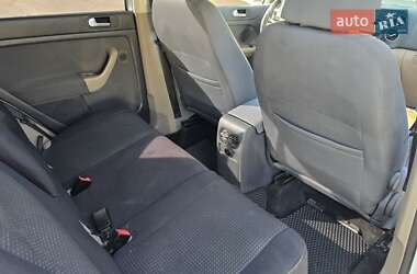 Хэтчбек Volkswagen Golf Plus 2010 в 