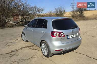 Хэтчбек Volkswagen Golf Plus 2010 в 