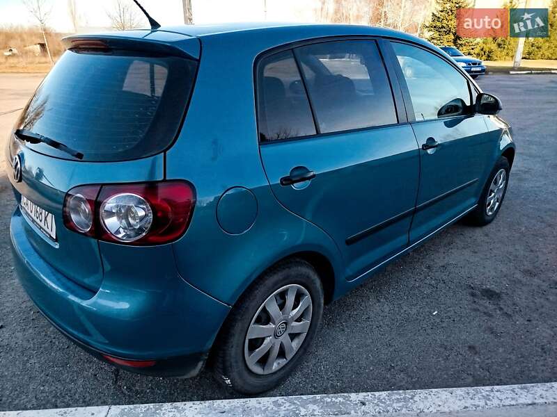 Хэтчбек Volkswagen Golf Plus 2006 в Корсуне-Шевченковском